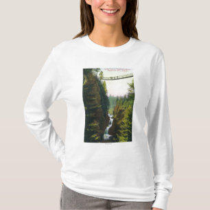 Ansicht der Lynn-Schlucht-Hängebrücke T-Shirt