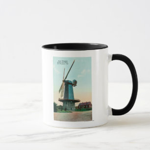 Ansicht der niederländischen Windmühle an Golden Tasse