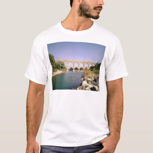 Ansicht des Aquädukts, errichtetes c.19 BC T-Shirt (Vorderseite)