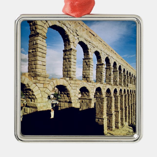 Ansicht des Aquädukts Ornament Aus Metall (Vorne)