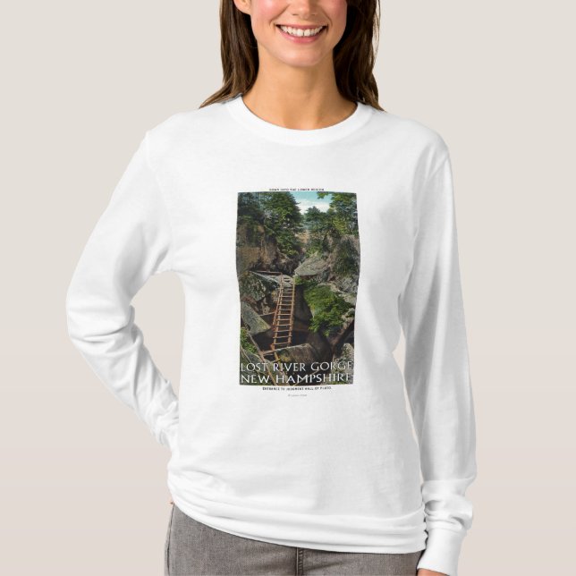 Ansicht des Eingangs zum Urteil Hall von Plato T-Shirt (Vorderseite)