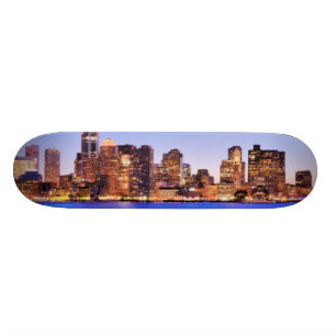 Ansicht des Finanzbezirkes von im Stadtzentrum Skateboard