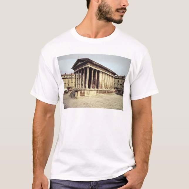 Ansicht des Maison Carree, c.19 BC T-Shirt (Vorderseite)