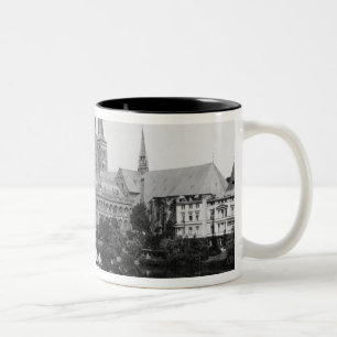 Ansicht des Museums Zweifarbige Tasse