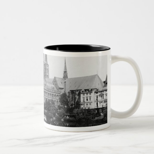 Ansicht des Museums Zweifarbige Tasse (Rechts)