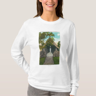 Ansicht des Schreins am Sanitarium in Gabriels T-Shirt