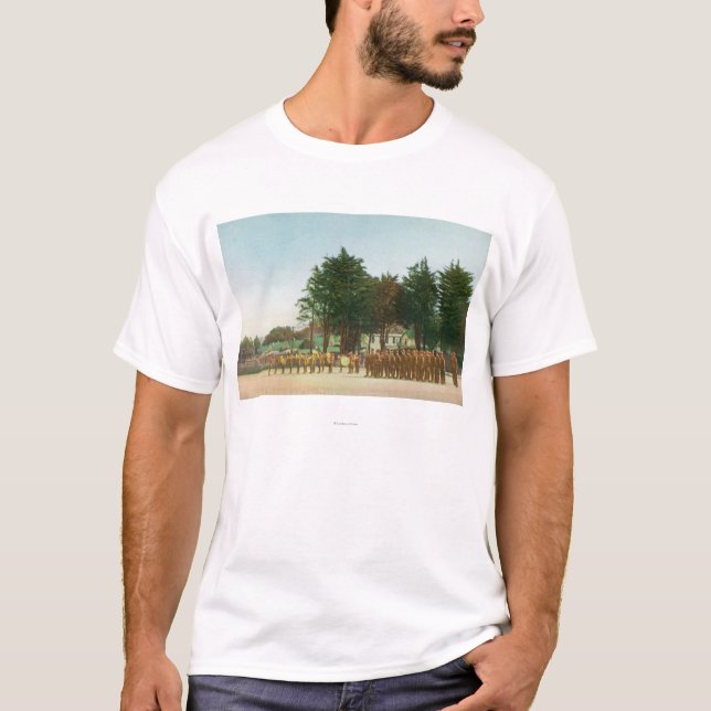 Ansicht des Schutz-Bergs Presidio in der Bildung T-Shirt (Vorderseite)