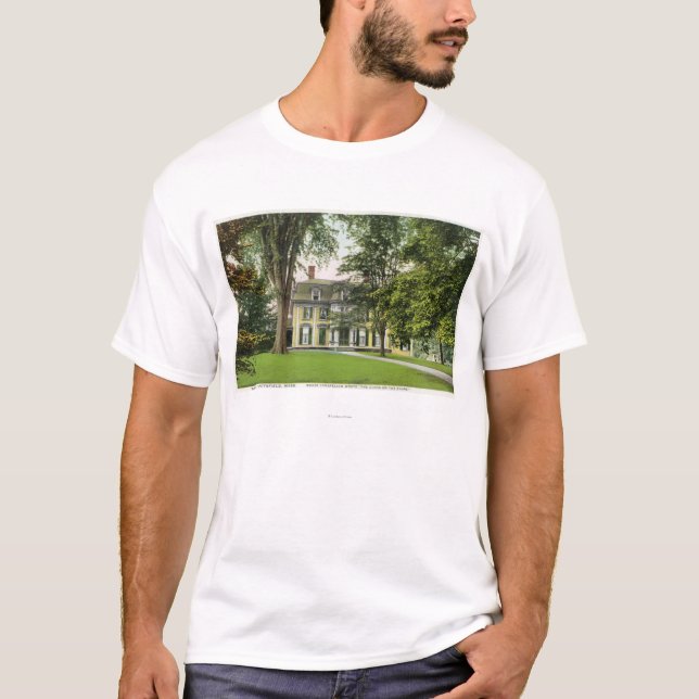 Ansicht des Ulmen-Hügels, Longfellow lag hier T-Shirt (Vorderseite)
