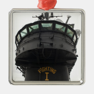 Ansicht des Vorderteils des Überbaus Silbernes Ornament