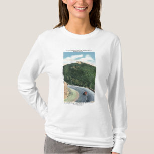 Ansicht einer Haarnadel-Kurve auf dem T-Shirt
