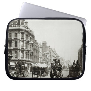 Ansicht-unten Oxford-Straße, London (b/w Foto) Laptopschutzhülle