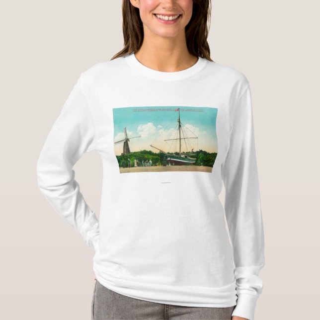 Ansicht von Amundsens arktischem Sloop T-Shirt (Vorderseite)