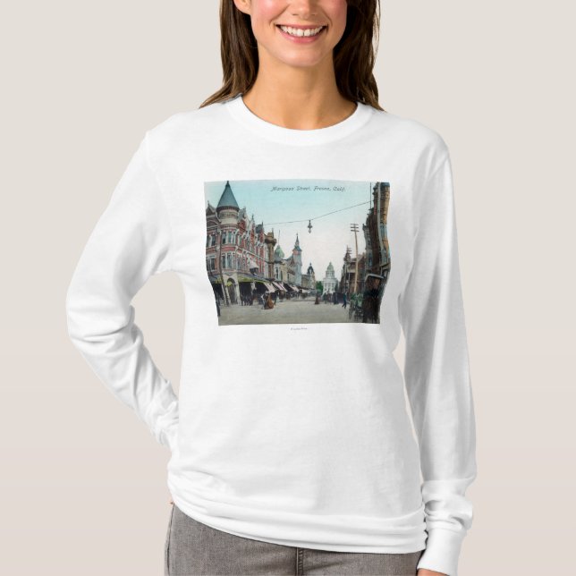 Ansicht von Mariposa StreetFresno, CA T-Shirt (Vorderseite)