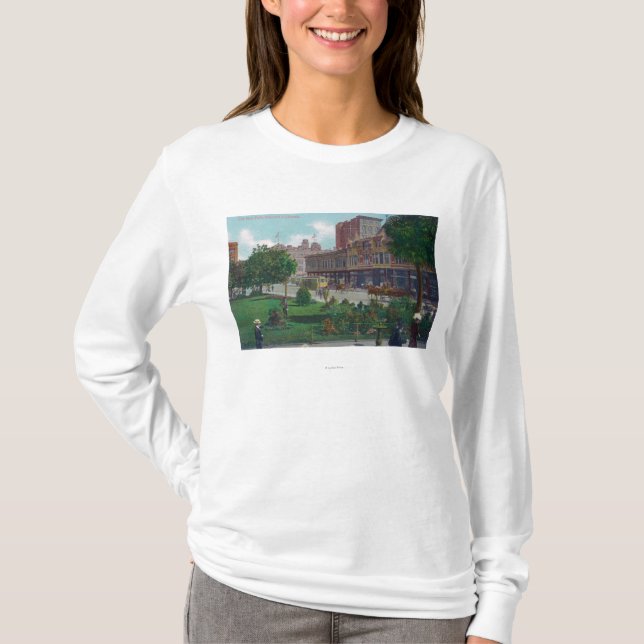 Ansicht von Rathaus ParkOakland, CA T-Shirt (Vorderseite)