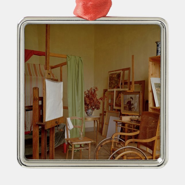 Ansicht von Renoirs Studio, ab 1907 verwendet Silbernes Ornament (Vorne)