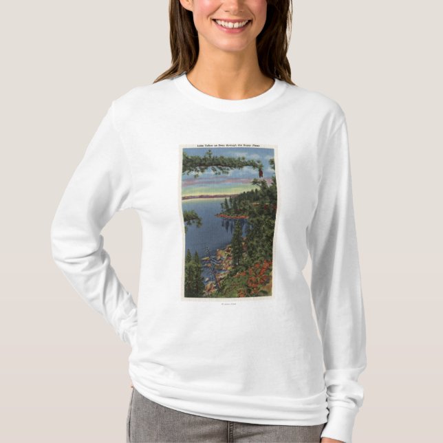 Ansicht von See durch Zuckerkiefern T-Shirt (Vorderseite)