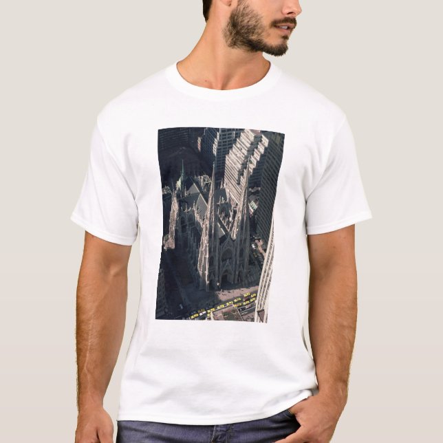 Ansicht von St Patrick Kathedrale T-Shirt (Vorderseite)
