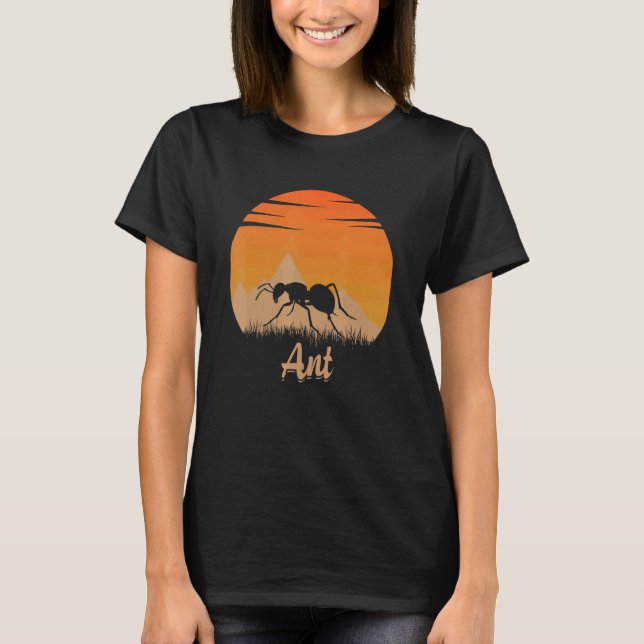 Ant Animal Hot im Berg in der Natur T-Shirt (Vorderseite)