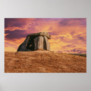 Anta do Tapadao Dolmen. Jungsteinzeitungen in Crat Poster