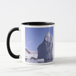 Antarktika, Antarktische Halbinsel. Zodiak und Tasse