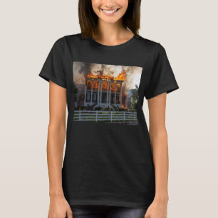 Antebellum Mansion   Feuer bricht Nottoway Resort  T-Shirt
