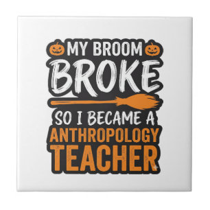 Anthropologie-Lehrer-Halloween-Besen zerbrochen Fliese