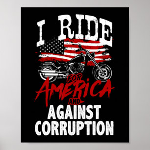 Anti Trump Biker widersetzt sich dem Protest gegen Poster