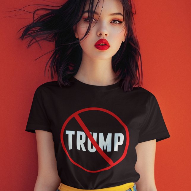 Anti Trump Politische Frauen T-Shirt (Von Creator hochgeladen)