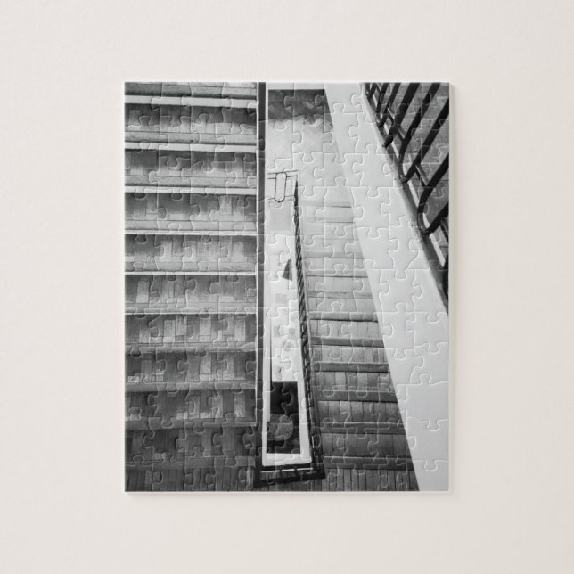 Antibes france, Stairs Picasso Museum Puzzle (Vertikal)