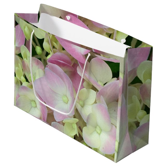 Antik Weiß und Dusty Pink Hydrangea Petals Große Geschenktüte (Vorderseite Schrägansicht)