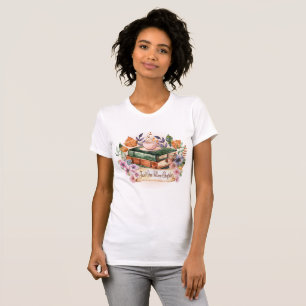 Antike Aquarellbücher und Kaffee nur noch ein biss T-Shirt