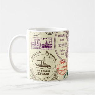Antike Briefmarken, dekoratives Dokumentenset. Kaffeetasse
