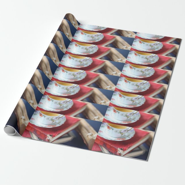 Antike Bücher mit Tee Geschenkpapier (Ungerollt)