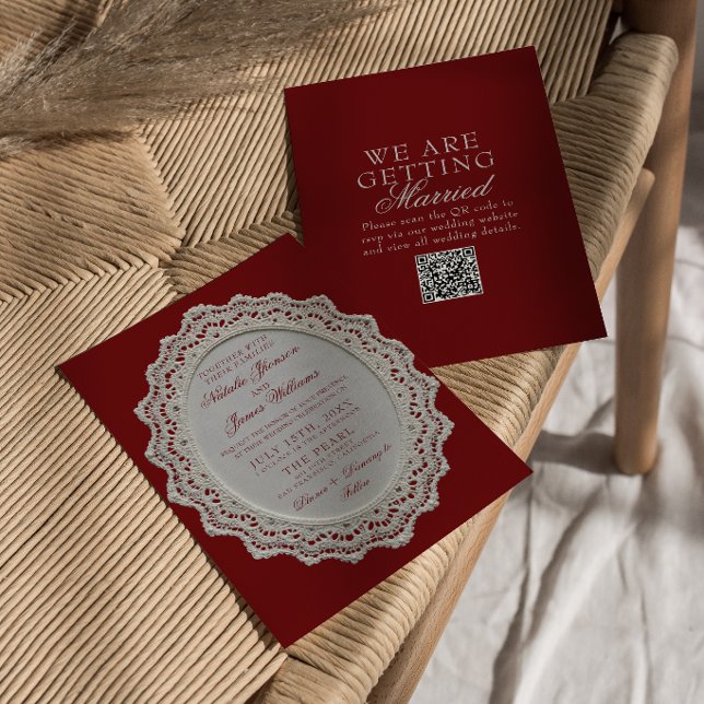 Antike Burgunder-Spitzen-Doily QR-Code-Hochzeit Einladung (Von Creator hochgeladen)