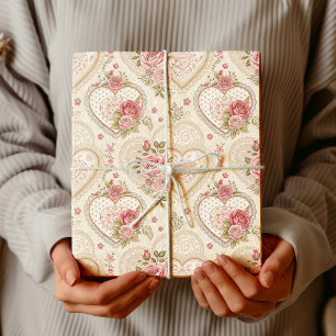 Antike Elfenbein Burgunderrote gefranste Herzen ru Geschenkpapier