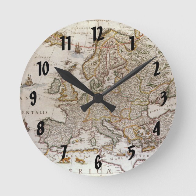 Antike Karte Europas von Willem Jansz Blaeu, c1617 Runde Wanduhr (Vorderseite)