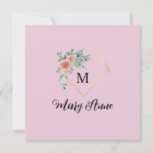 Antike rosa Rosen mit goldenem Herz-Monogramm und