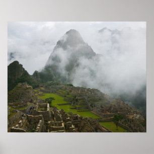Antike Ruinen von Machu Picchu mit Anden Poster