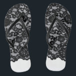 Antike schwarze Spitze drehen Reinfälle um Flip Flops<br><div class="desc">Nach einer stilvollen Fußbekleidung dieser Sommer suchen? Des einfachen Glashaus-Entwurfs drehen Reinfalleigenschaftsantikenschwarz-Spitze Patten für eine mühelose Artaussage um. Vervollkommnen Sie,  um zum Strand mit jeder möglicher Farbe zu tragen. Fantastisch als Geschenk für Brautjungfern für die Strandhochzeit.</div>