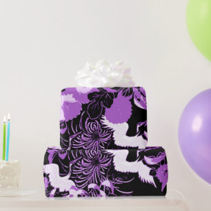 Antike schwarze und violette Blumen und Vögel Geschenkpapier