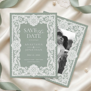 Antike Spitzendeko in Salbeigrün für Hochzeitsfoto Save The Date