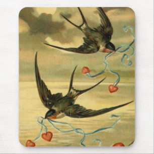 Antike Valentins Barnschwalben mit Herzen Mousepad