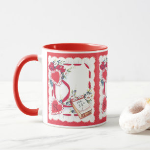 Antike Valentinstag-Herzen, Blumen und Bänder Tasse