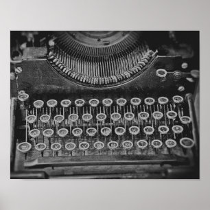 Antike Vintage-Schreibmaschine in Schwarzweiß Poster