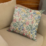 Antike Wildblume Kissen<br><div class="desc">Dieses Design kann durch Auswahl der Option Design bearbeiten personalisiert werden. Sie können auch auf andere Gegenstände übertragen. Kontaktieren Sie mich unter colorflowcreations@gmail.com oder nutzen Sie die Chat-Option oben auf der Seite, wenn Sie dieses Design auf einem anderen Produkt haben möchten oder Hilfe bei diesem Design benötigen. Ich kann bei...</div>