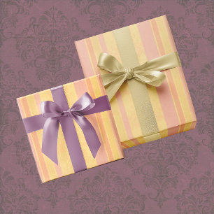 Antiker Damaststreifen in Vintage-Rosa und butterw Geschenkpapier