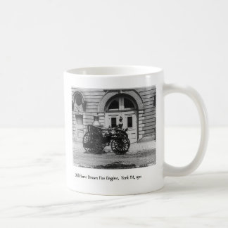 Antiker FeuerMotor und Firehouse Tasse