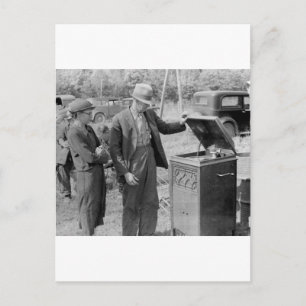 Antiker Plattenspieler, 1930er Jahre Postkarte