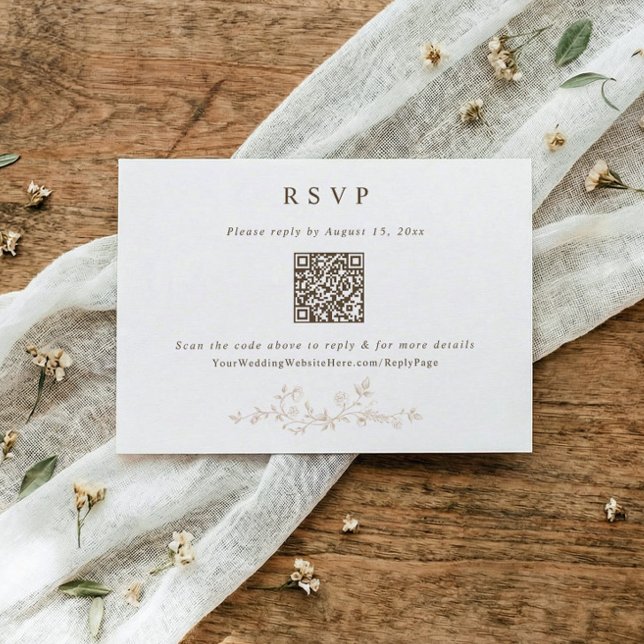 Antiker viktorianischer beiger Hochzeits-QR-Code RSVP Karte (Beige vintage French wedding QR code RSVP card with elegant floral frame)