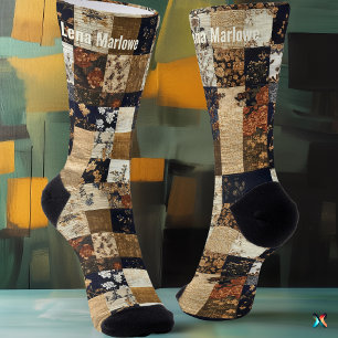 Antikes Blumenpatchwork – Maßgeschneidert in Navy Socken